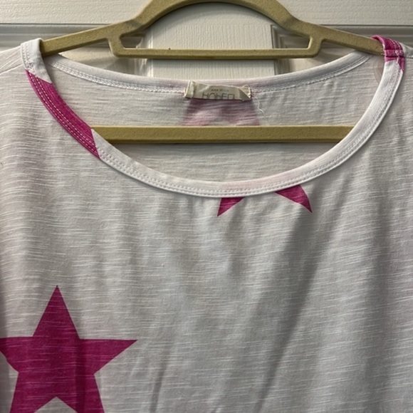 Hopely Flare Sleeve Tee - Fuchsia Star Design - Size Small - Picture 3 of 8